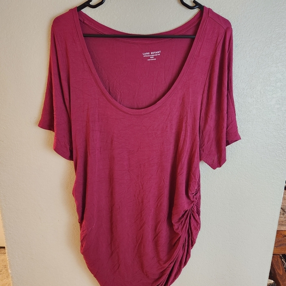 Lane Bryant Burgundy Short Sleeve Fitted Ruched Side Tee Top - Picture 2 of 6